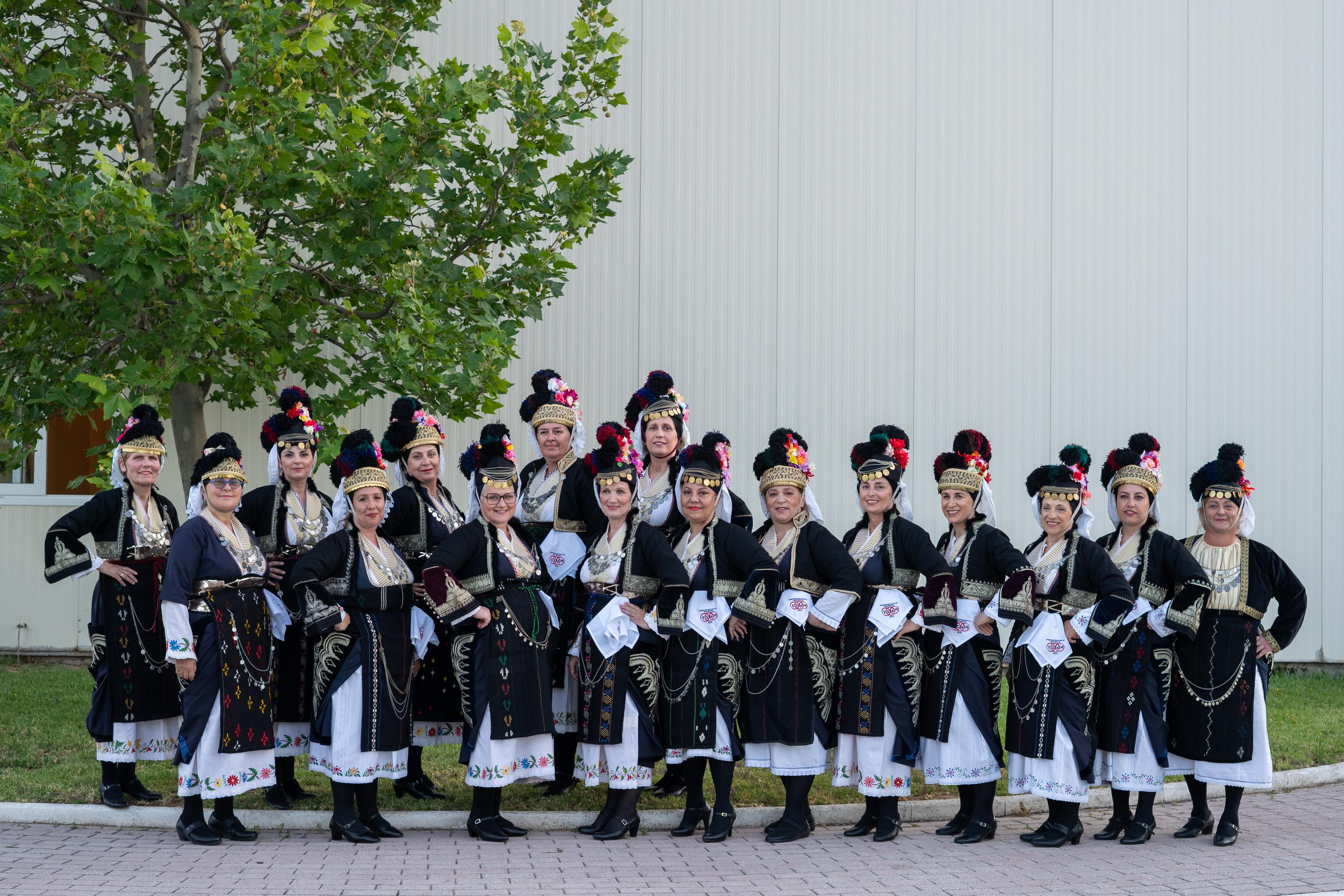 παραδοσιακοι παιδιων νεασ μακρης
